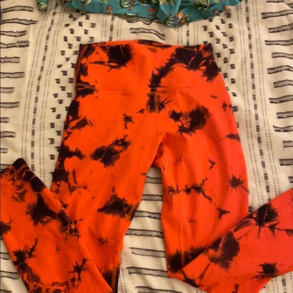 Lululemon leggings - Picture 1 of 4